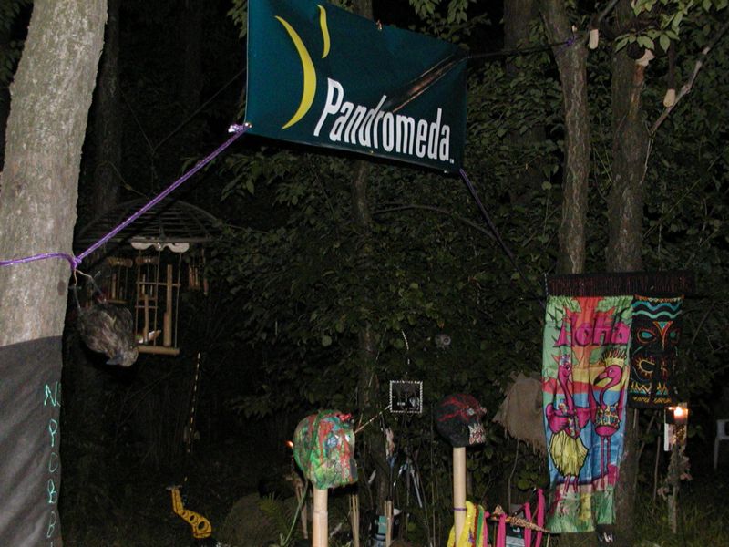 ../Pandromeda_Spookhouse.jpg