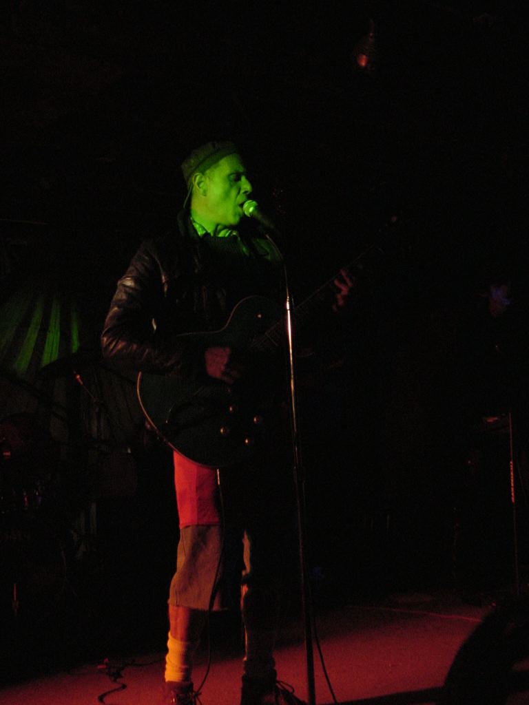 ../edstrange/1-true-dave.jpg