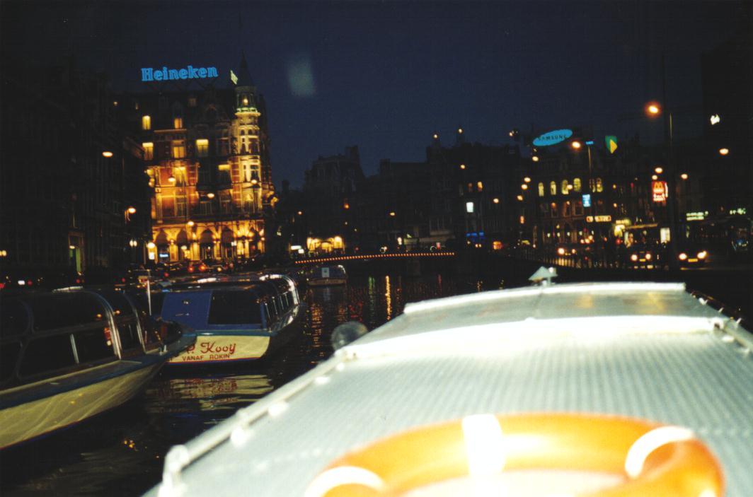canal-citylights-night.jpg, 68.5K