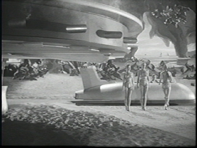 ../A-C-Mars/25SaucerLand.jpg