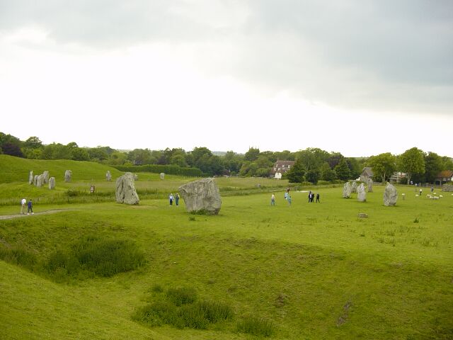 ../../5X-Day-Photos/EuroXDV-Avebury-Kiel/AveburyMonoliths2.jpg