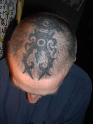 ../../5X-Day-Photos/EuroXDV-London/london-elec-zheadtattoo.jpg