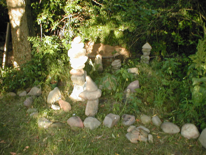 ../../5X-Day-Photos/frop-dec1/022-ROCK-ART.JPG