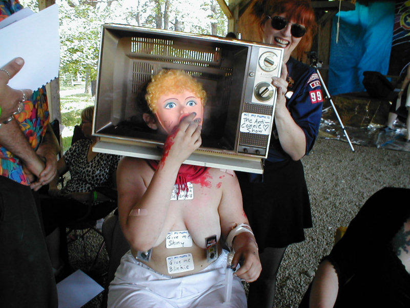 ../../5X-Day-Photos/frop-dec2/140-TELEVANGELA-SIGNING.JPG