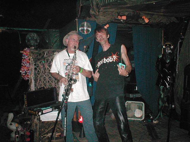 ../../6XDay-Photos/1Wei-Stang/4misc-rants/Wei-062-Philo-Chaz.jpg