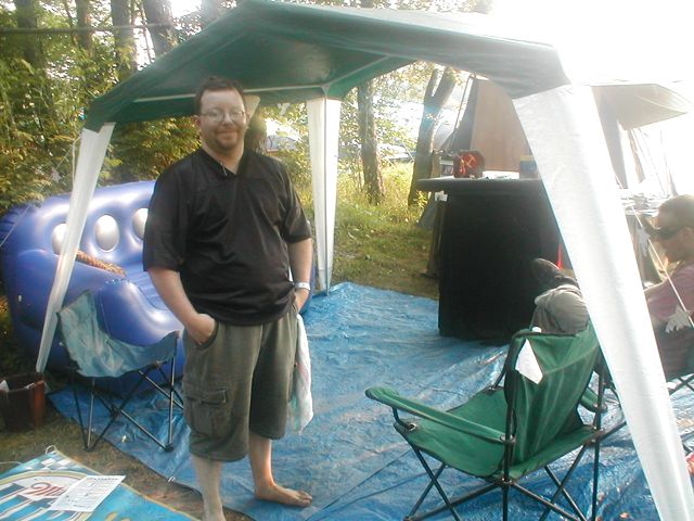 ../../6XDay-Photos/2Frop-Dec/Frop-014-ChrisLee.jpg