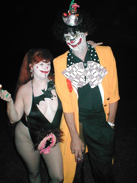 ../../6XDay-Photos/2Frop-Dec/Frop-197-BatPussy-Topper.jpg
