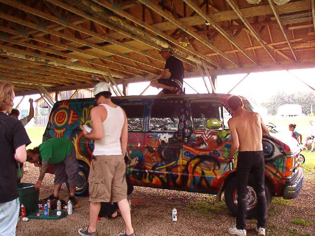 ../../6XDay-Photos/Mags/CrazyVan1.jpg