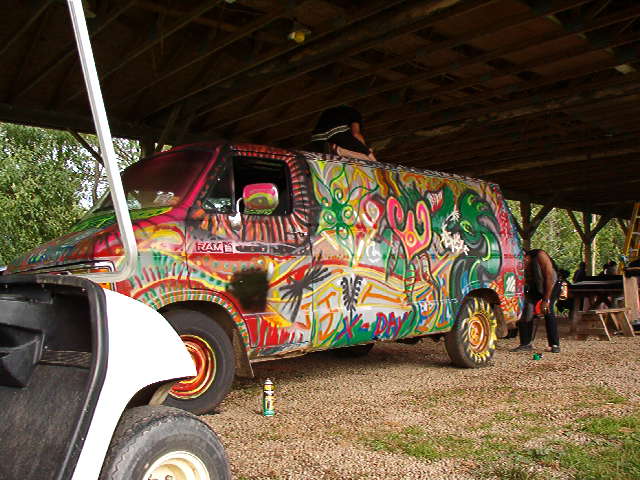 ../../6XDay-Photos/Mags/CrazyVan3.jpg
