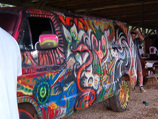 ../../6XDay-Photos/Mags/CrazyVan4.jpg