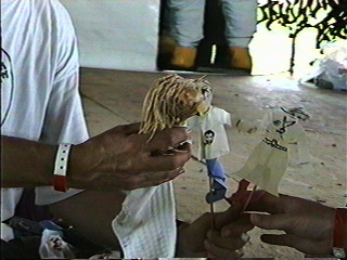 ../misc/Puppetshow3.JPG, 35K