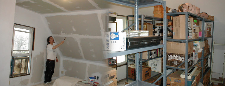 1Office/02StorageB-A-2.jpg